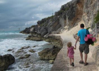 Hiking with Kids: Essential Gear for a Fun and Safe Adventure